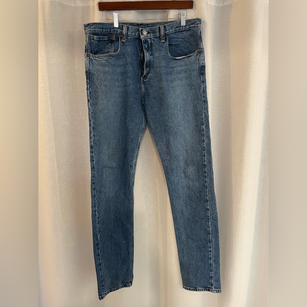 Levi's Men's 512 Slim Straight Jeans in Medium Blue Wash